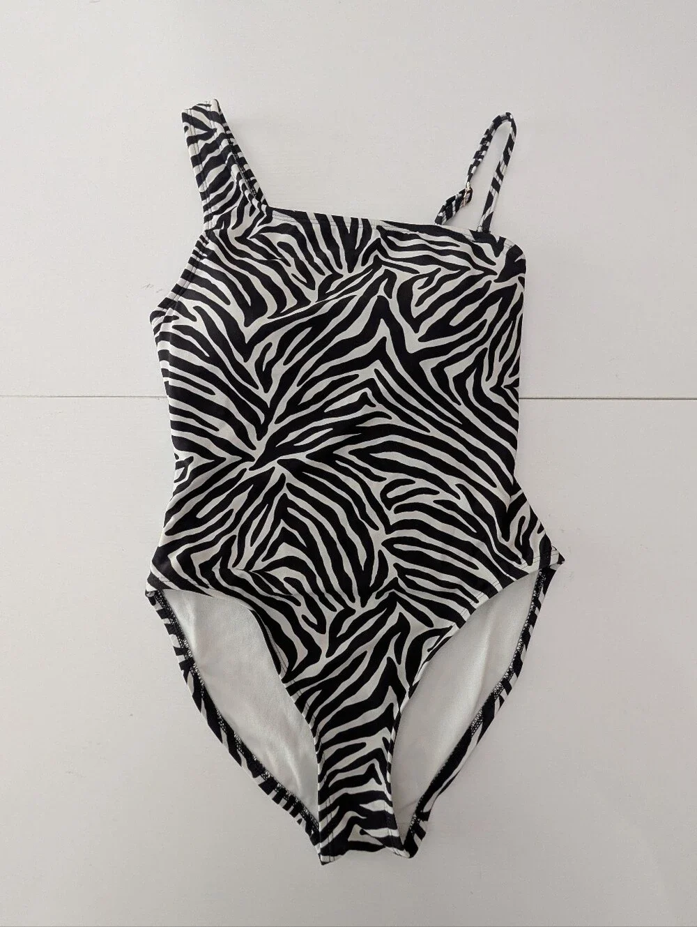 Kate Spade Zebra Animal Print One-Shoulder Swimsuit Size S Summer Beach Vacation